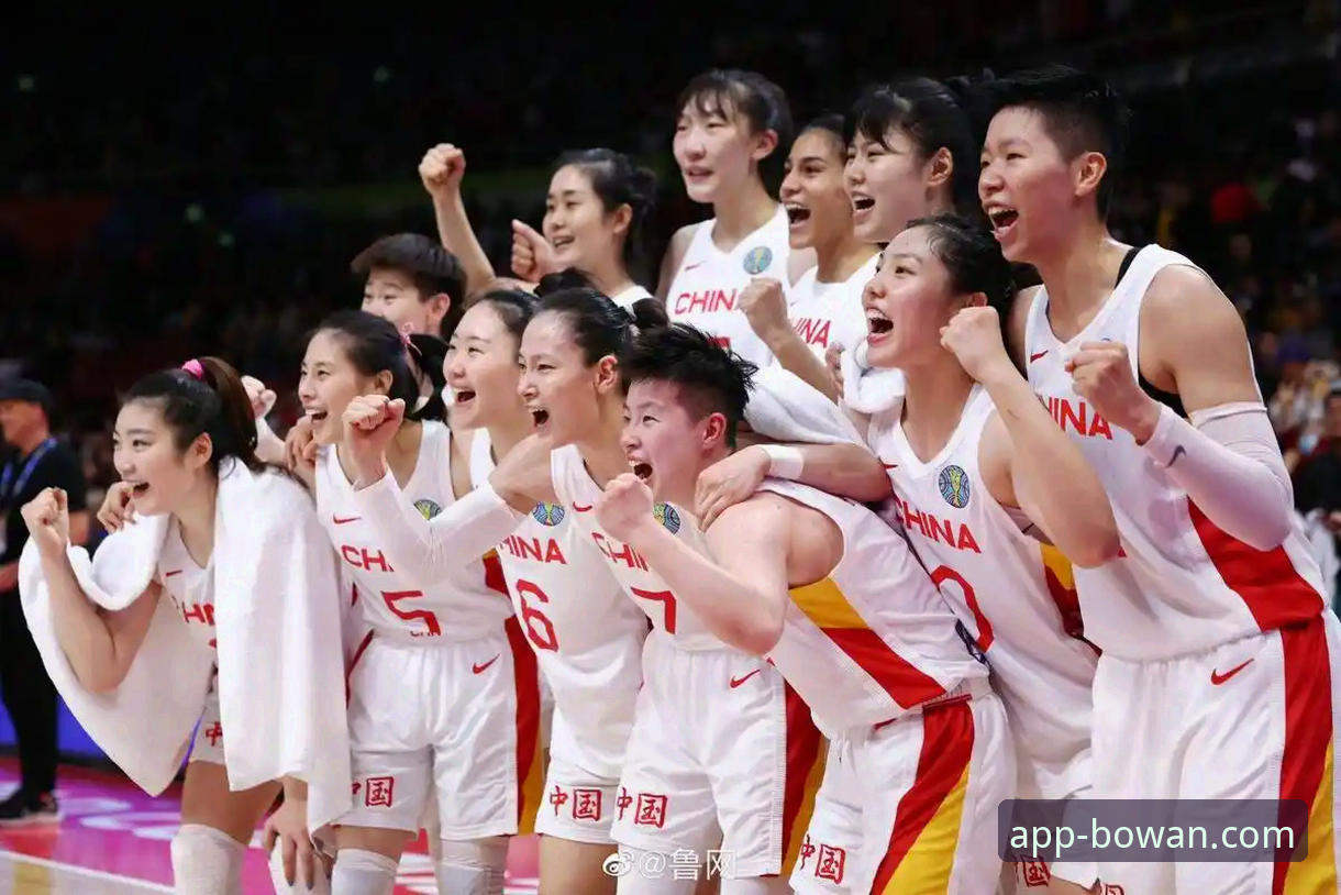 中国女篮战术调整与阵容深度解析：一场胜利背后的趋势信号